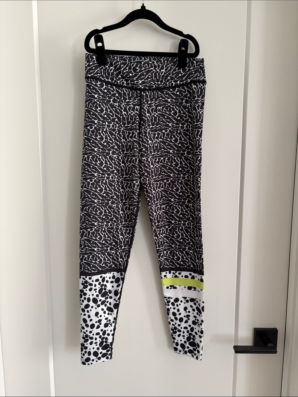 Lilybod Black & White Patterned Leggings with Lime Accent